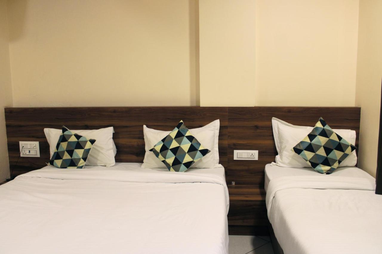 Maruti Group Of Hotels - Shri Naman Nāthdwāra Екстериор снимка