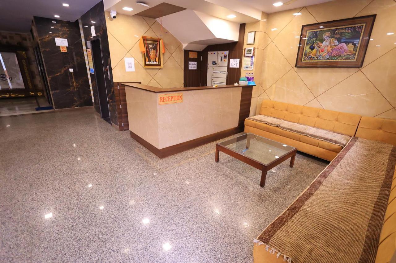 Maruti Group Of Hotels - Shri Naman Nāthdwāra Екстериор снимка